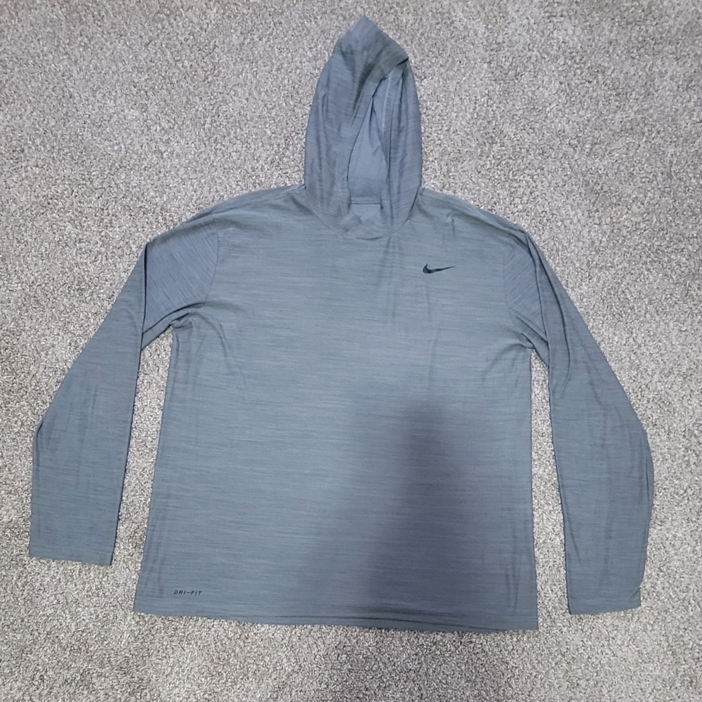 FINAL PRICE Mens Nike DriFit Gray Long Sleeve Hooded Shirt Size XLarge